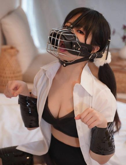 强挺进女同学的乳罩慢慢揉捏小说_大片在线观看